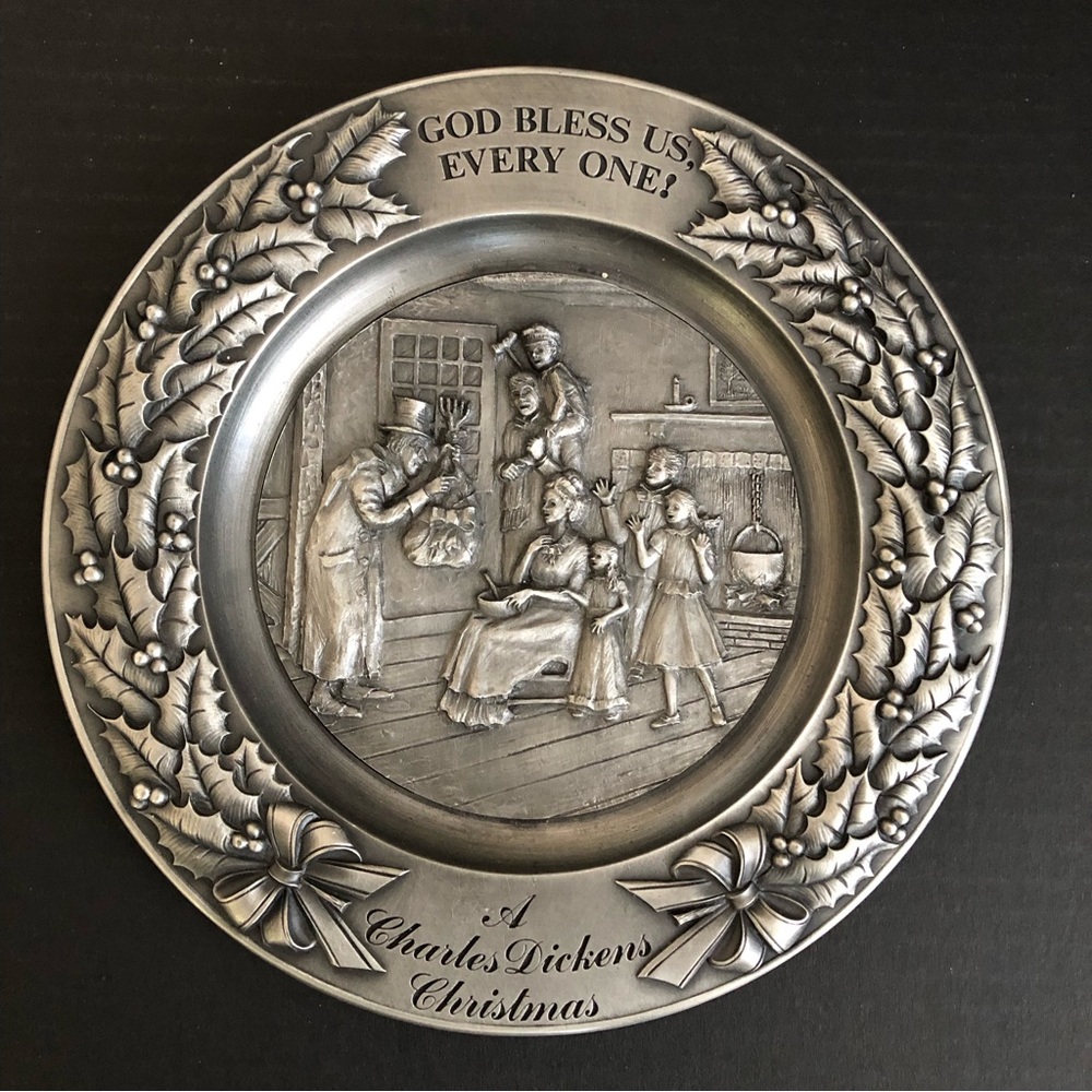 International Silver Pewter Christmas Plate Charles Dickens NEW CONDITION
